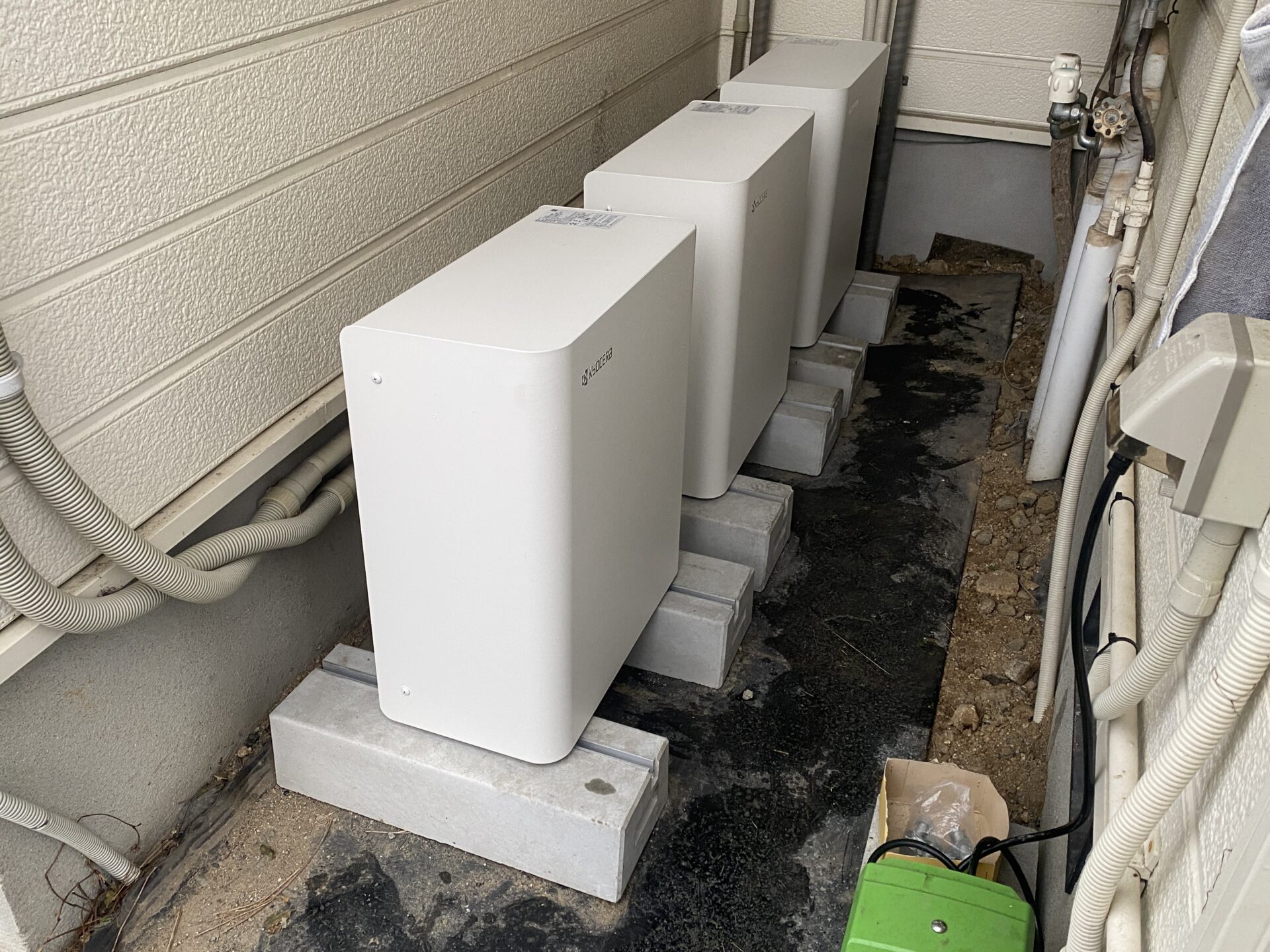 蓄電池取付の施工事例